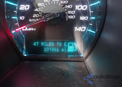 2010 Ford Taurus Limited z USA, uszkodzony, nr VIN 1FAHP2FW4AG166932